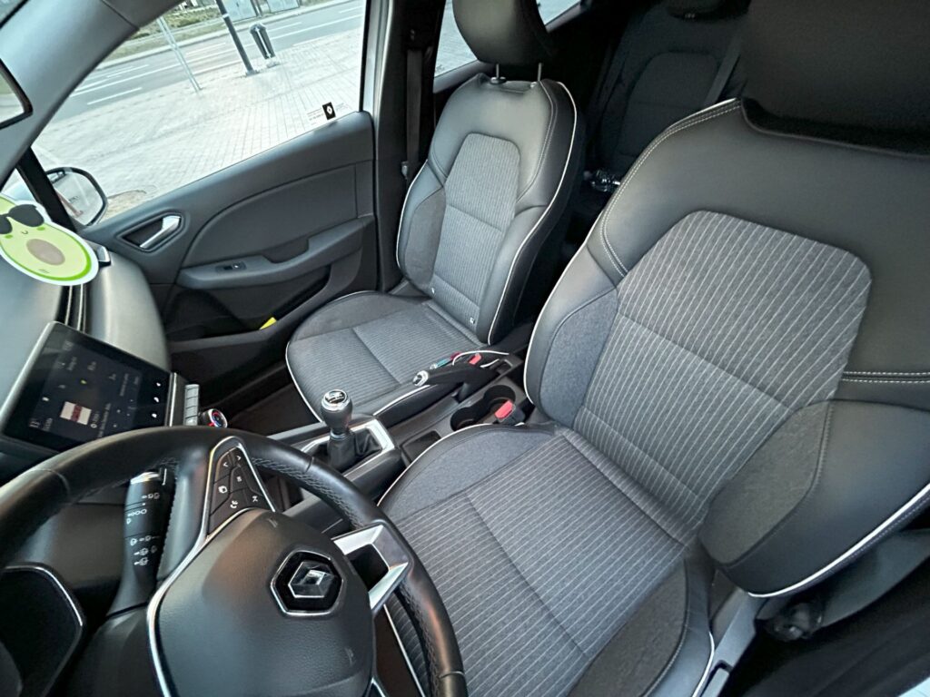 wnętrze Clio 5